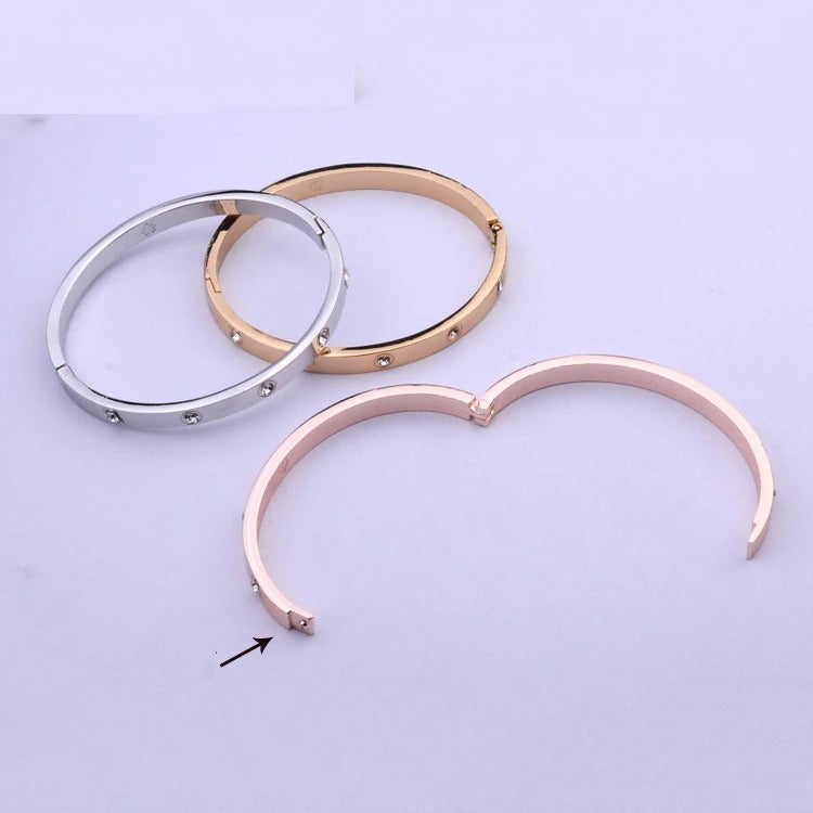 Women Bracelets Classic Lover